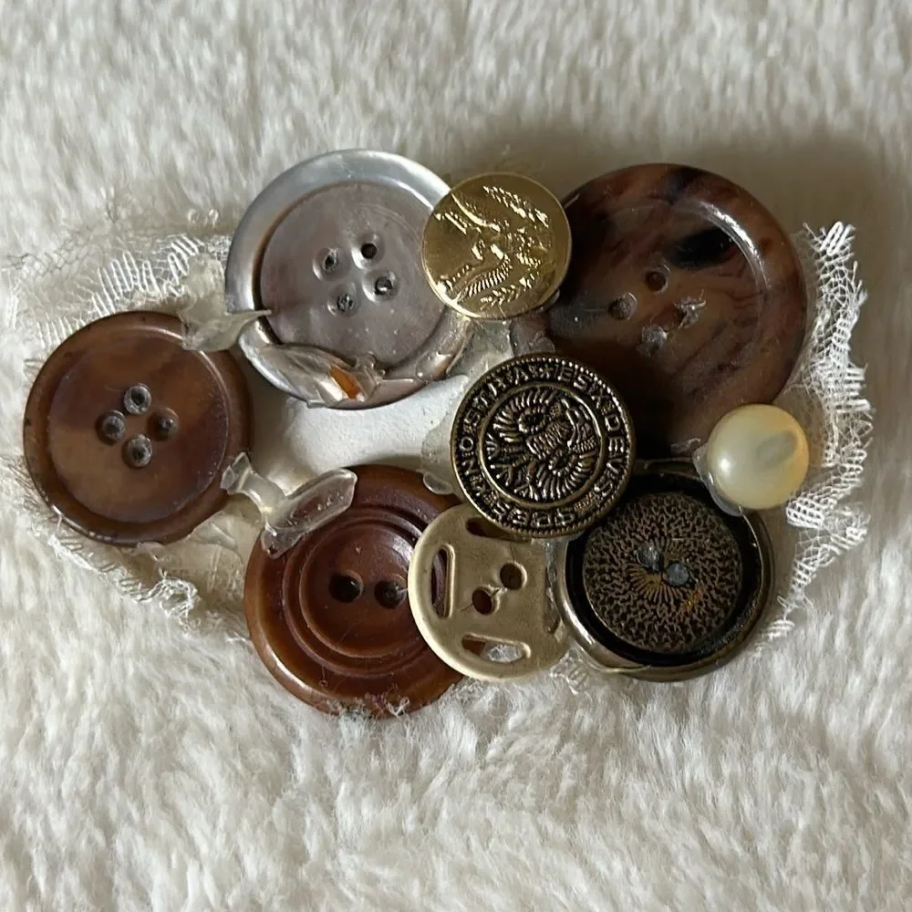 Vintage Button Brooch!